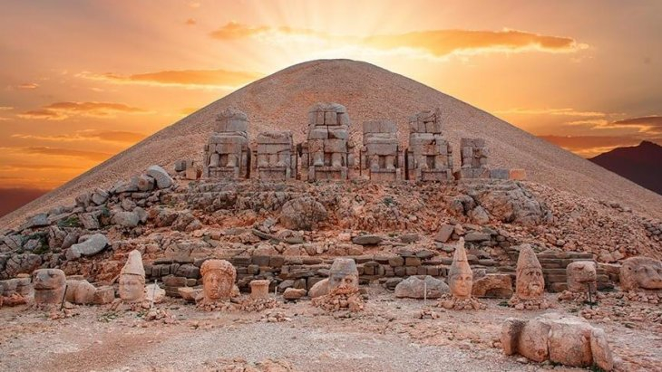 Malatya'dan Nemrut Dağına Nasıl Gidilir?